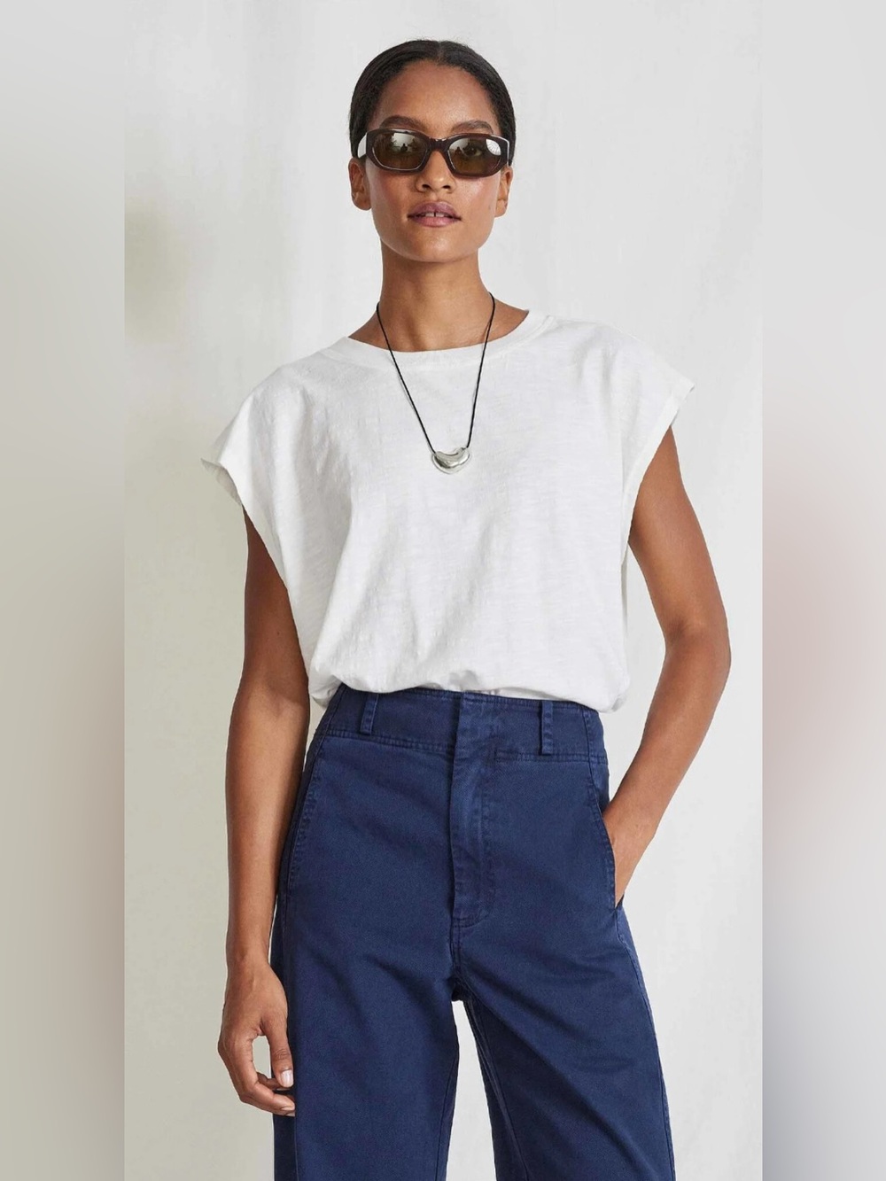 APIECD APART Fuerzs White Cap-Sleeve Top Size Small